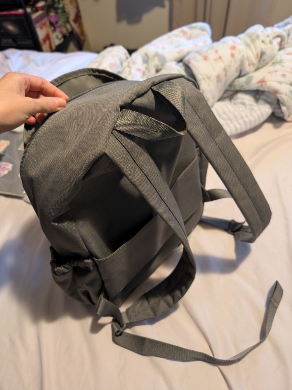 Beis Essential Backpack - Picture 3 of 3